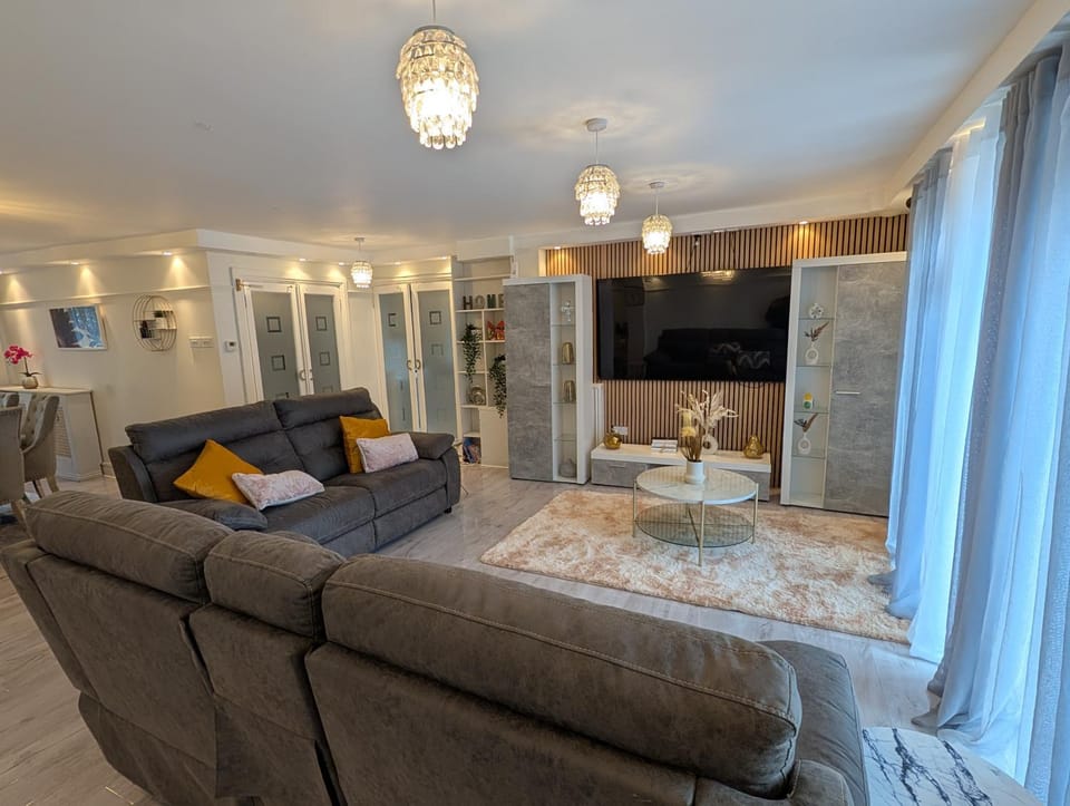 Living room, Lounge or bar