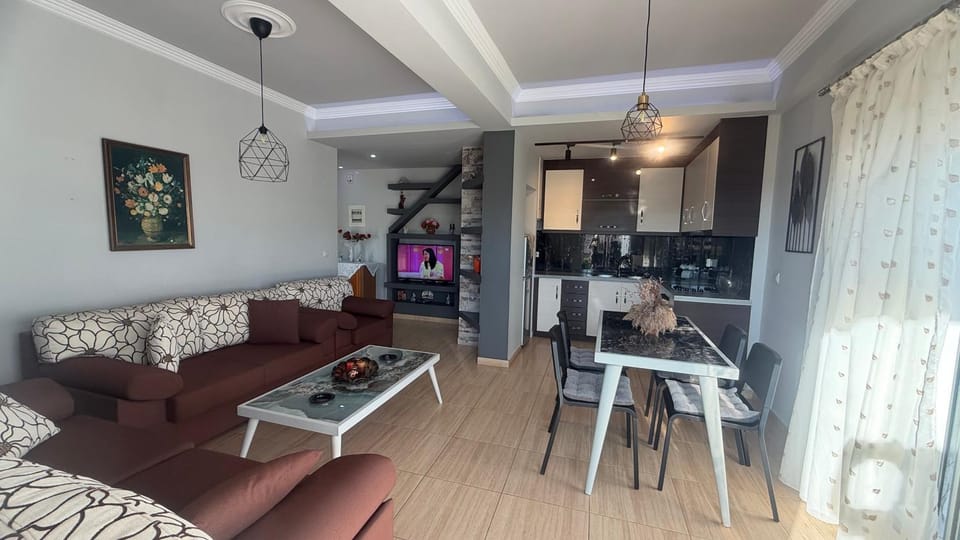 Leonoras Apartment Apartment in Vlorë County, Albania