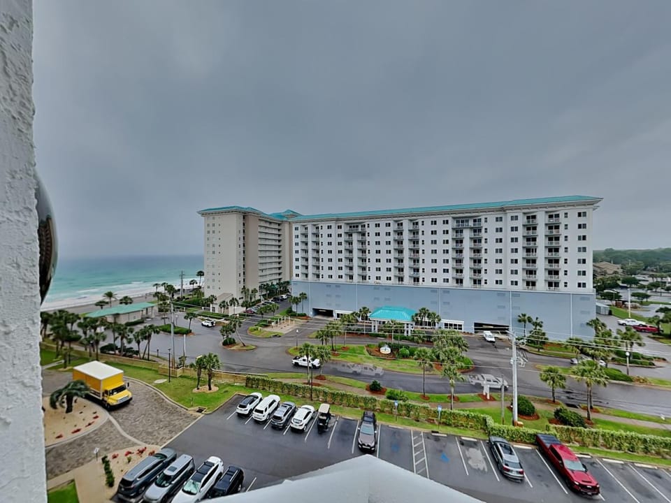 Property building, Neighbourhood, Beach, Sea view, Parking