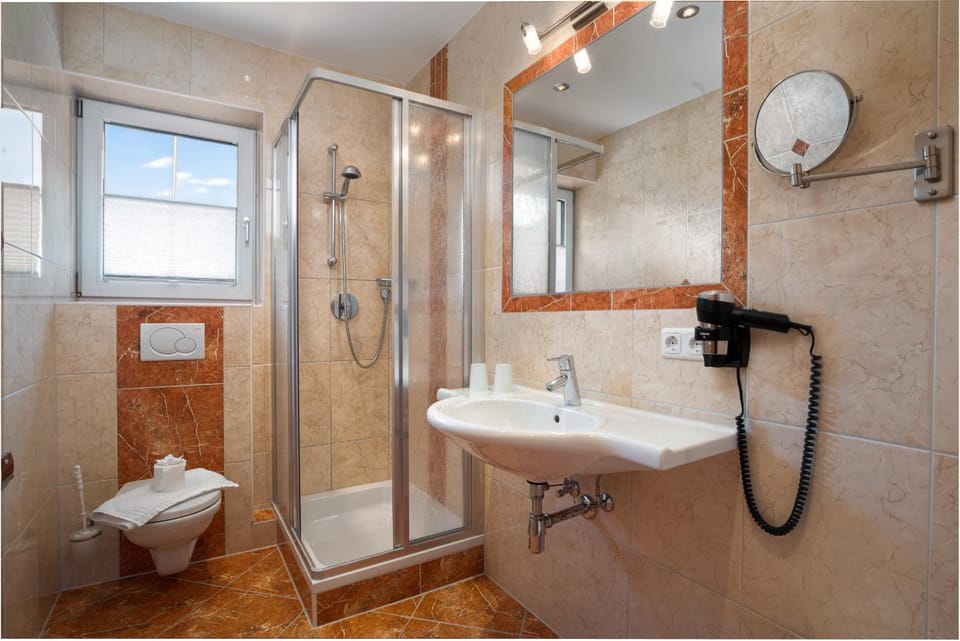 Shower, Toilet, Bathroom