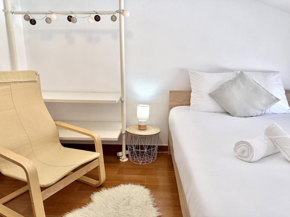 Large house near beaches & surf House in Peniche
