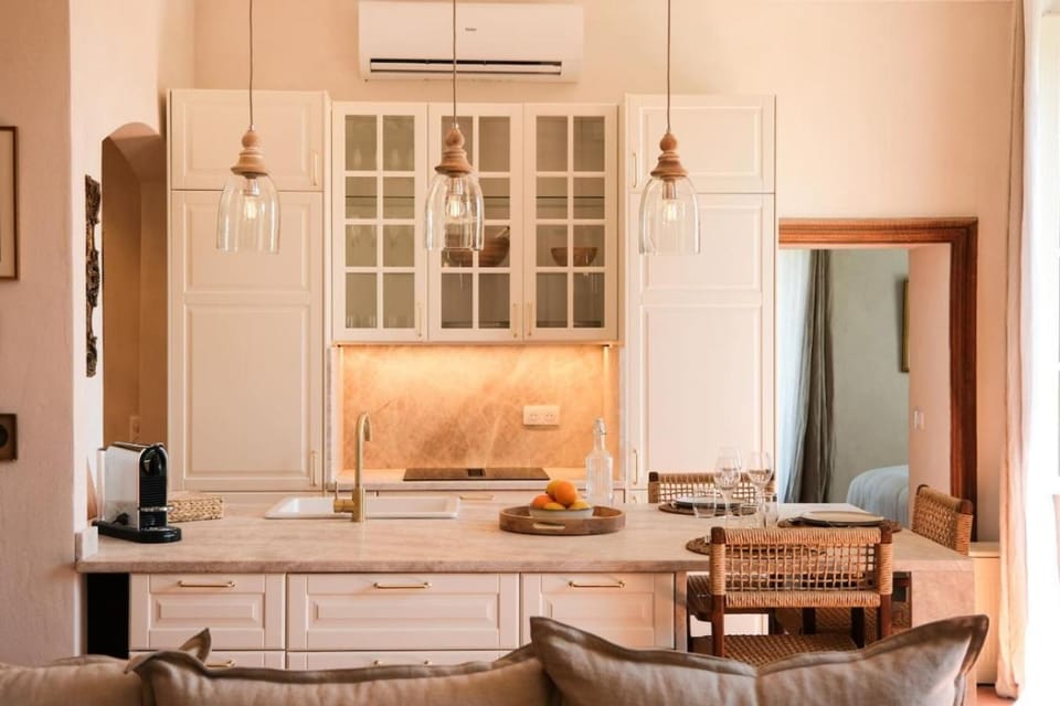 Dining area, kitchen, air conditioner