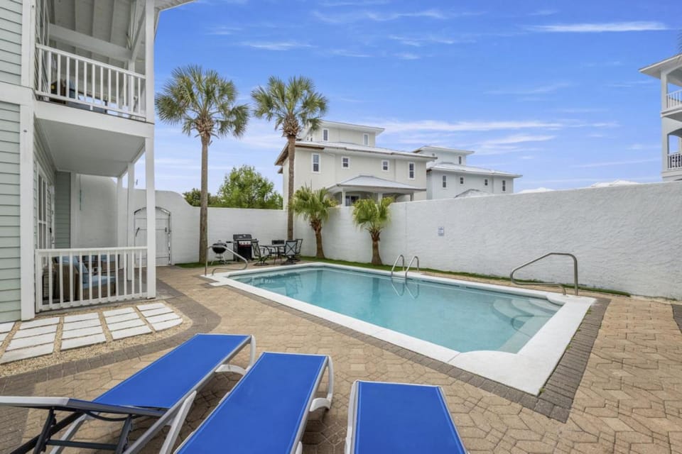 Pool view