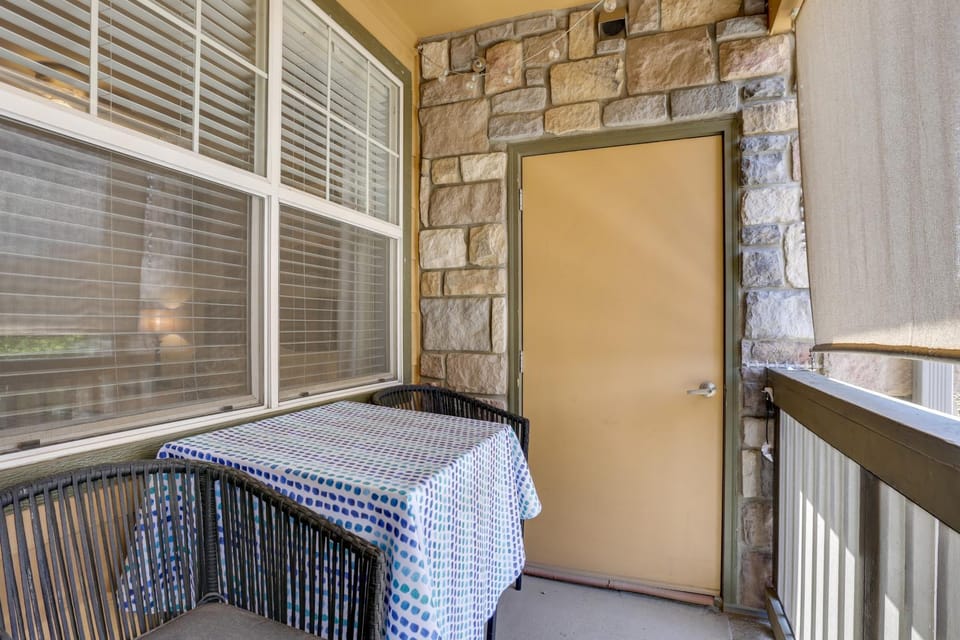 Easy E470 & 125 Access! Quiet Englewood Condo House in Aurora