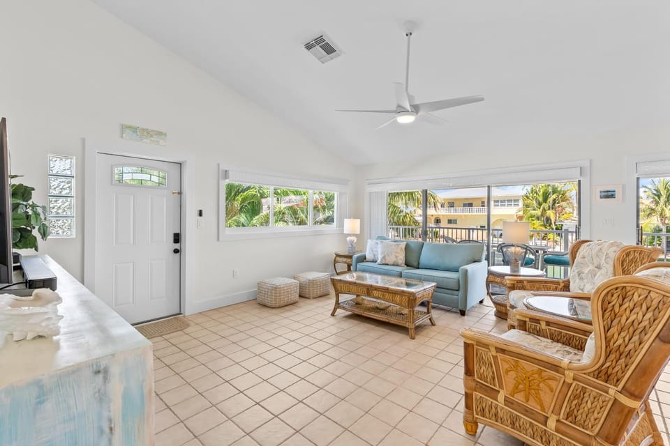 KC98 - Sea Ponte on the Canal House in Key Colony Beach