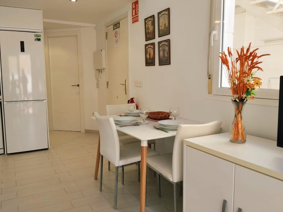 APARTAMENTO MARINA COSTA LAGUNA BEACH 100 metros de la playa Apartment in Andalusia