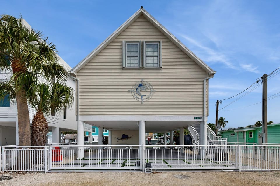 KL103FLR Whispering Wake House in Key Largo