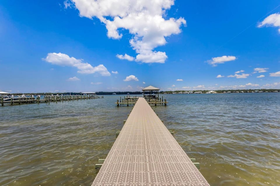 The Landing 102 by Vacation Homes Collection Apartment in West Beach