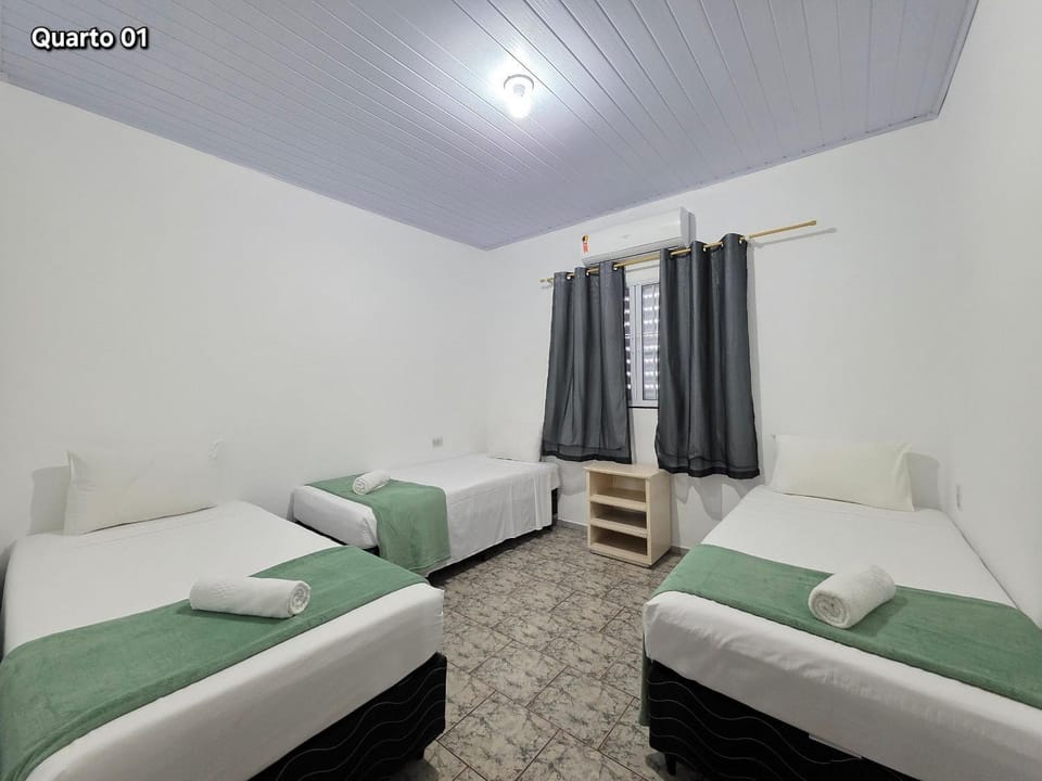 Casa Familiar 4 quartos 10 minutos centro House in Foz do Iguaçu