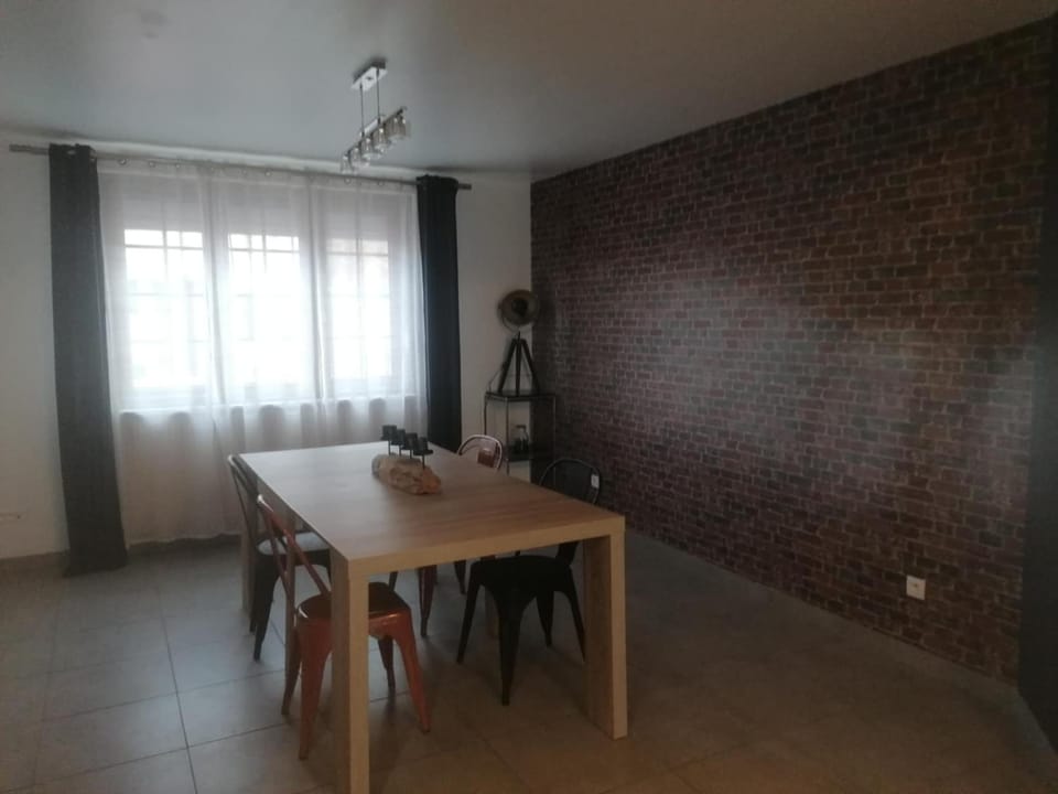 Living room, Seating area, Dining area
