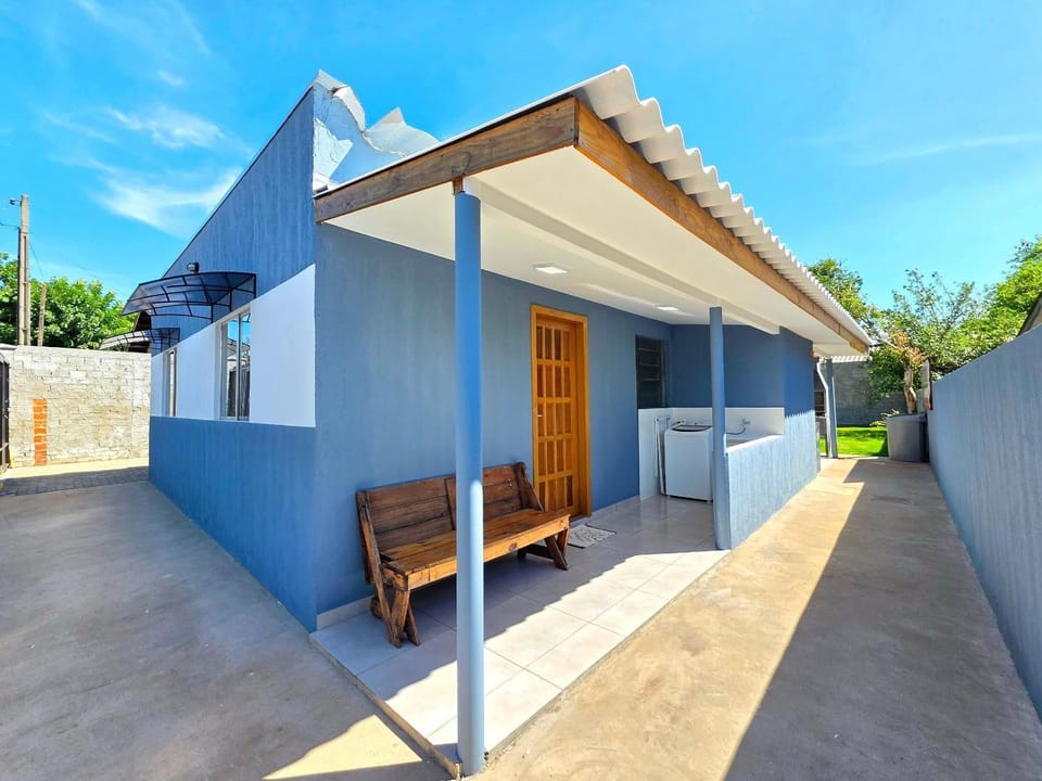Casa Familiar com quintal amplo 3 quartos House in Foz do Iguaçu