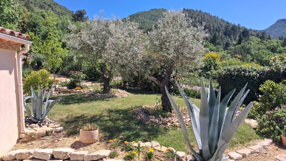 La benvingude CH d'hôte Bed and Breakfast in Provence