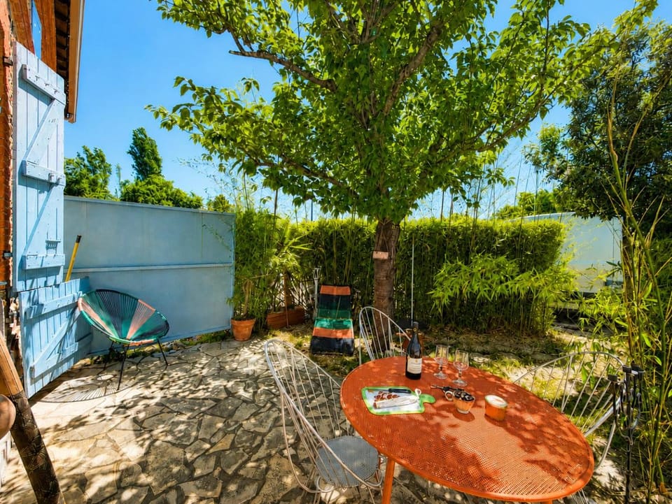 Patio, Garden, Garden, Balcony/Terrace, Dining area, Garden view, sunbed