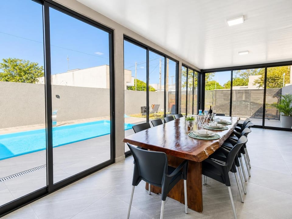 Casa Completa com Piscina Aquecida e Área Gourmet em Foz do Iguaçu House in Foz do Iguaçu