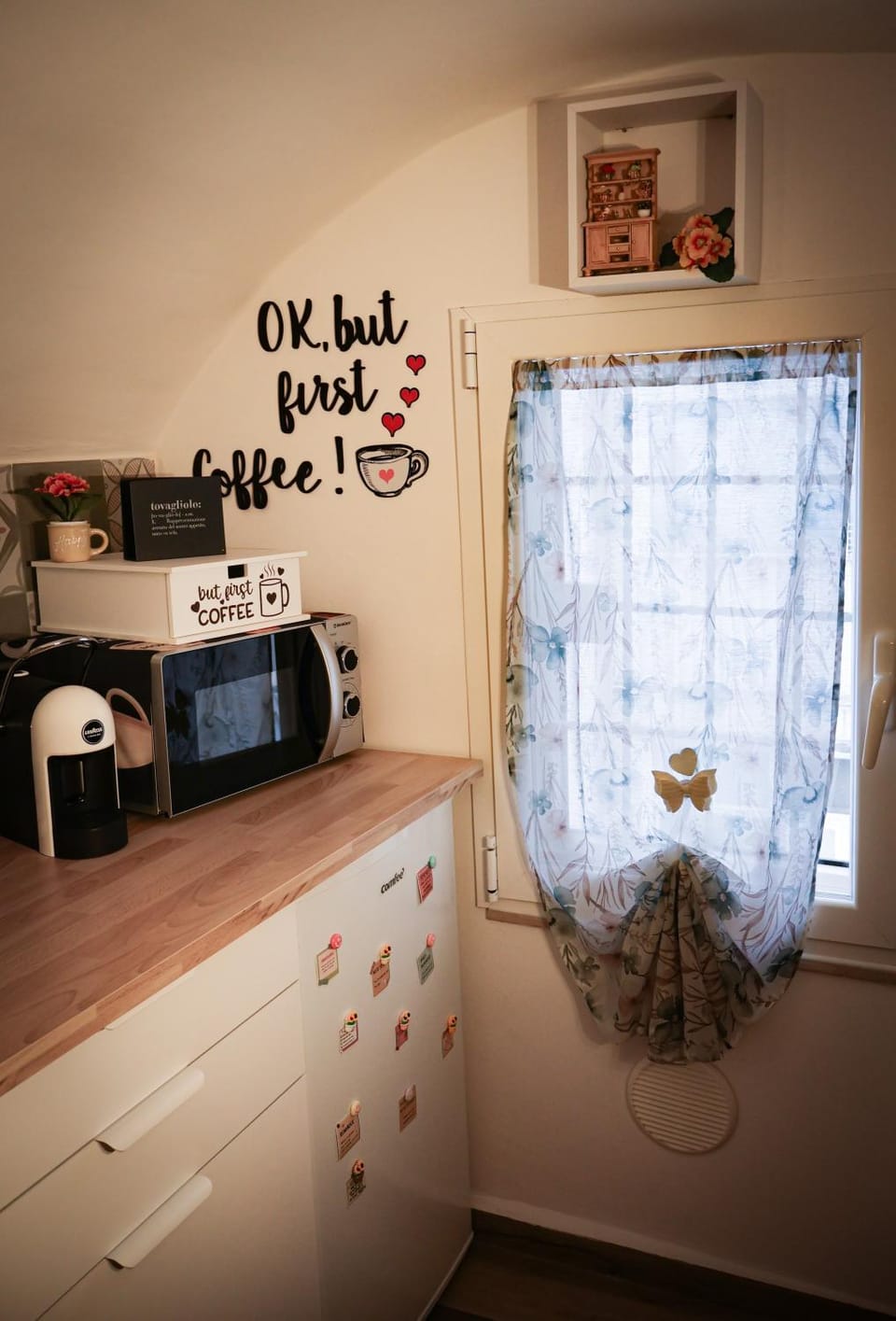 Coffee/tea facilities, Kitchen or kitchenette, minibar