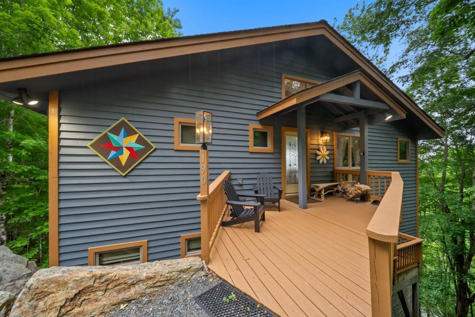 Daisy Ridge House in Beech Mountain