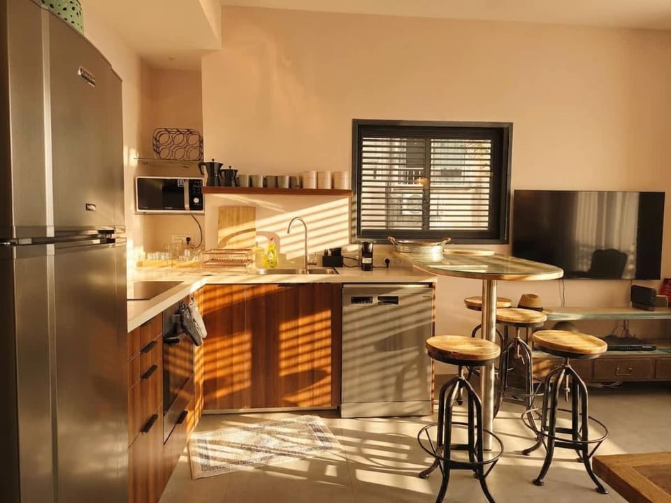 New Cozy TLV 2BR Prime Location By SweetyGuest Apartment in Tel Aviv-Yafo