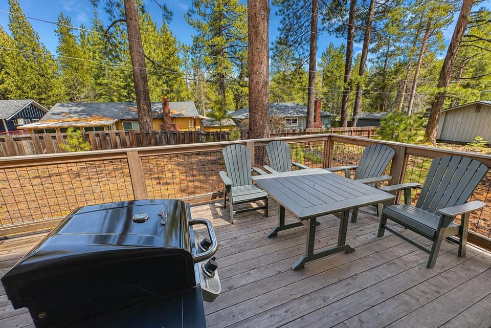Chalet Near The Tahoe Keys House in South Lake Tahoe