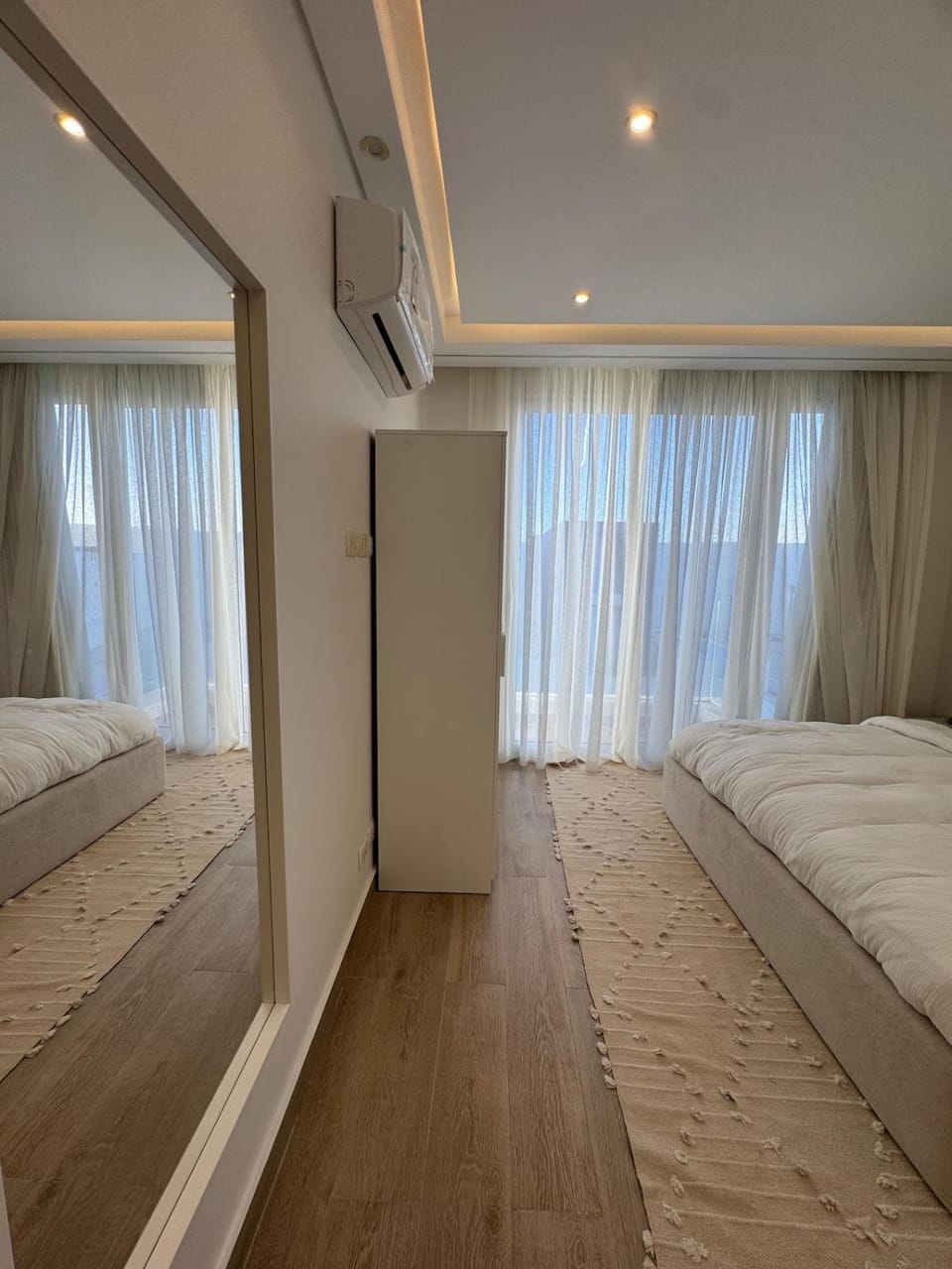 Maraya Heavenly White Duplex Pool View Apartment in Hurghada