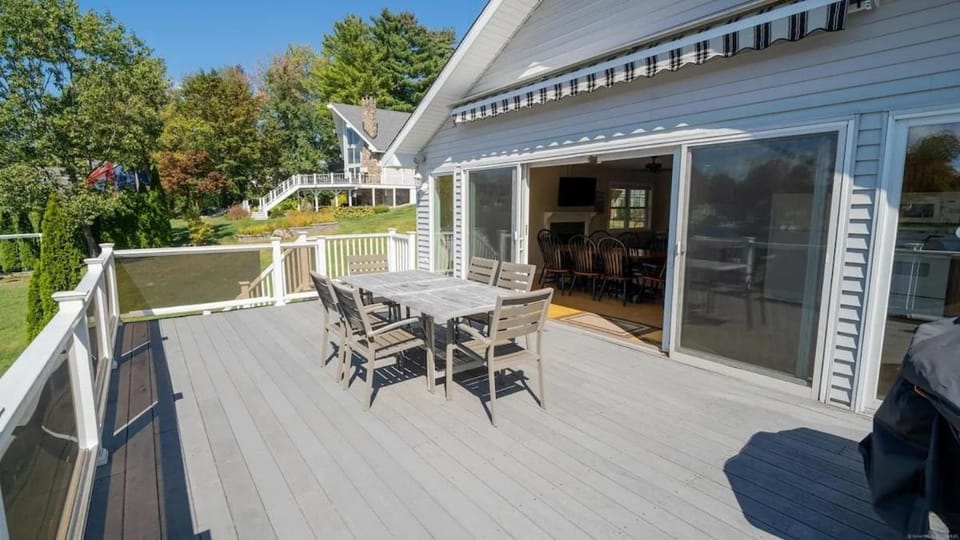Family Friendly Lakefront Retreat with Private Dock, 2 Hrs from NYC House in Winchester