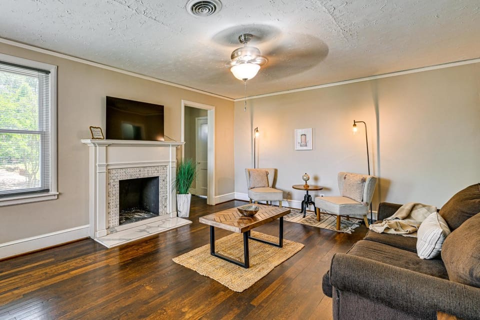 Prime Charlotte Location Near Center City House in Charlotte