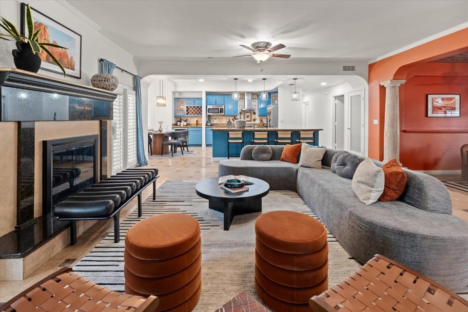 Paradise Lane - Pool - Hot Tub - Sports Court House in Phoenix