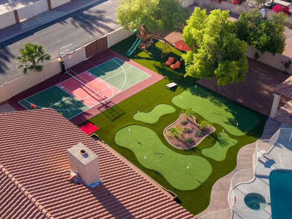 Paradise Lane - Pool - Hot Tub - Sports Court House in Phoenix