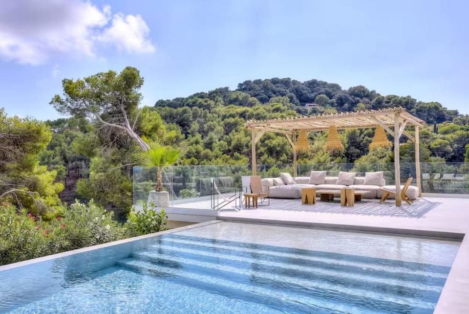 Villa Cannes Vallauris Luxury Villa in Mougins