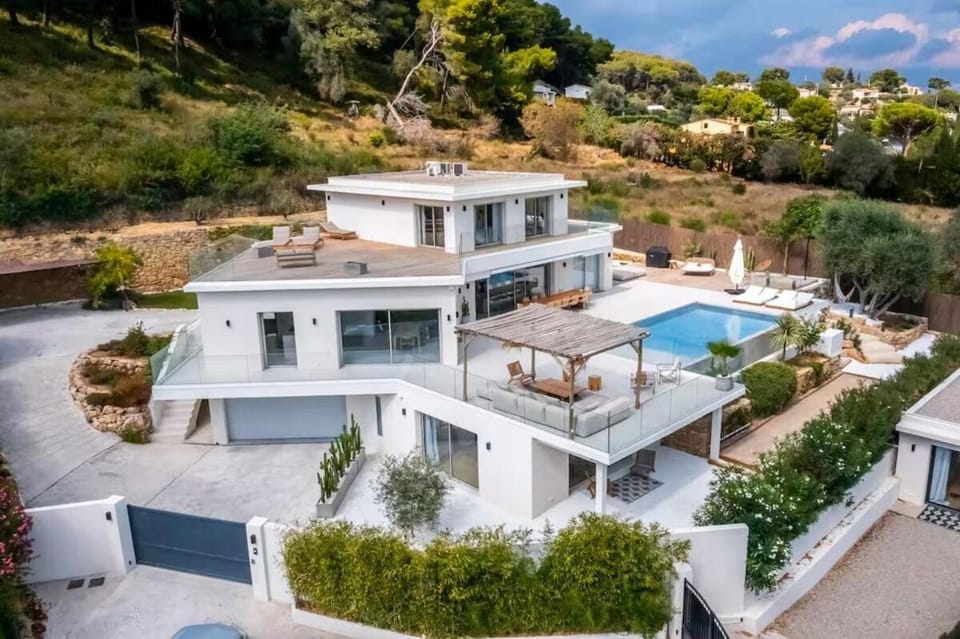 Villa Cannes Vallauris Luxury Villa in Mougins