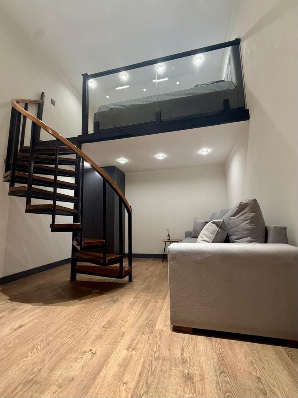 Современный лофт рядом с метро,центр, тихий двор Apartment in Baku