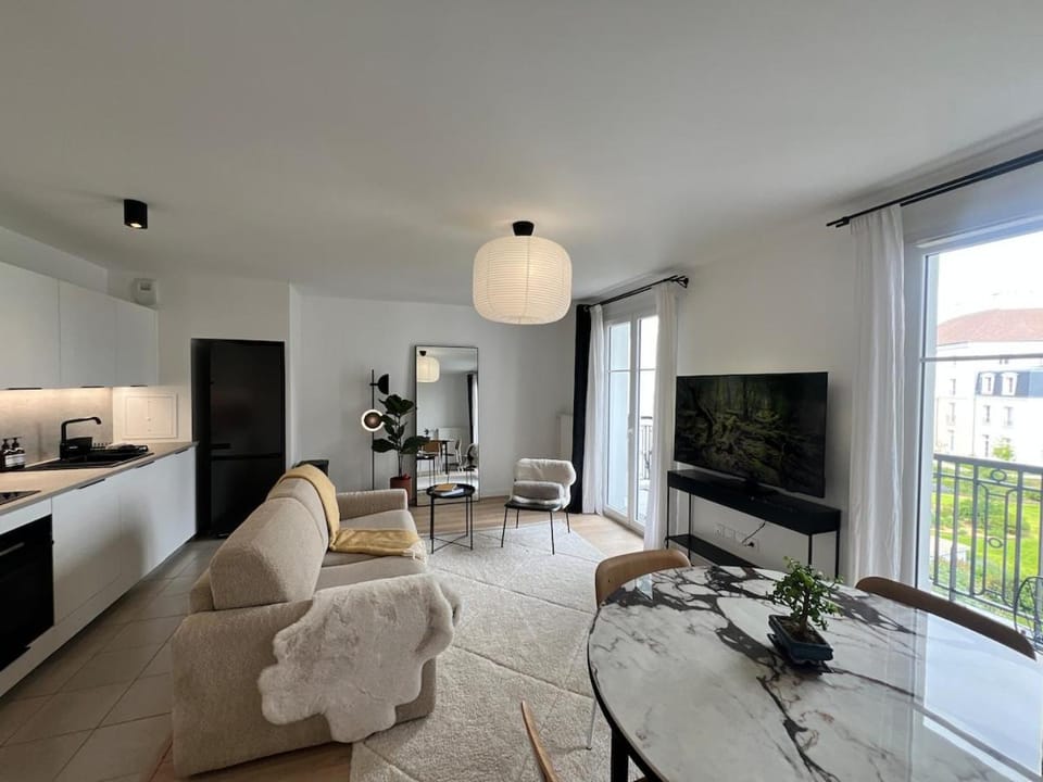 TV and multimedia, Living room, kitchen
