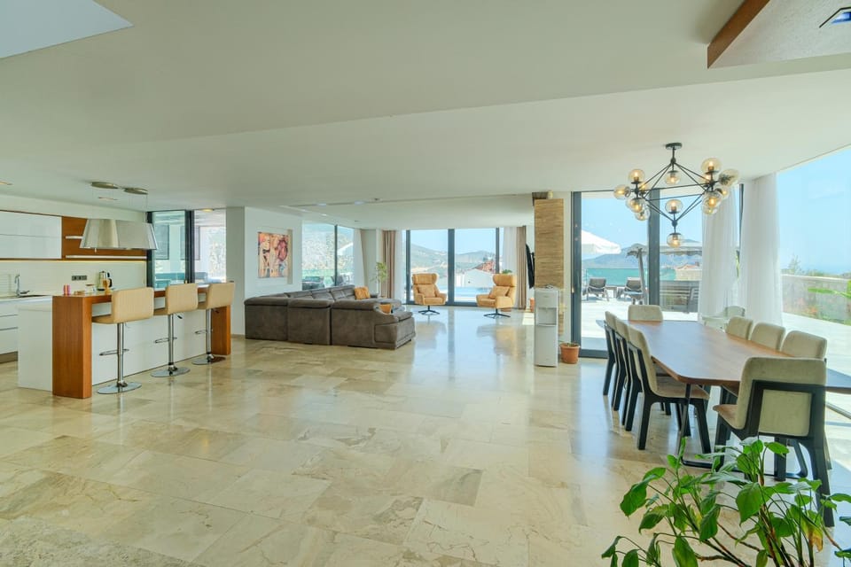 Living room, Dining area, kitchen