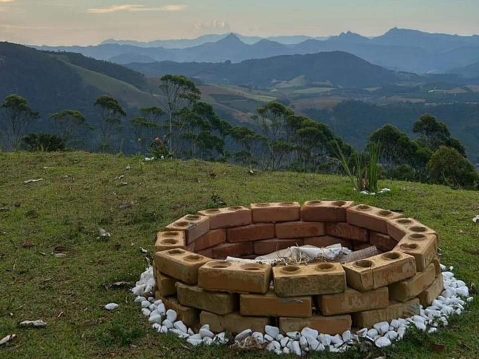 Garden, fireplace