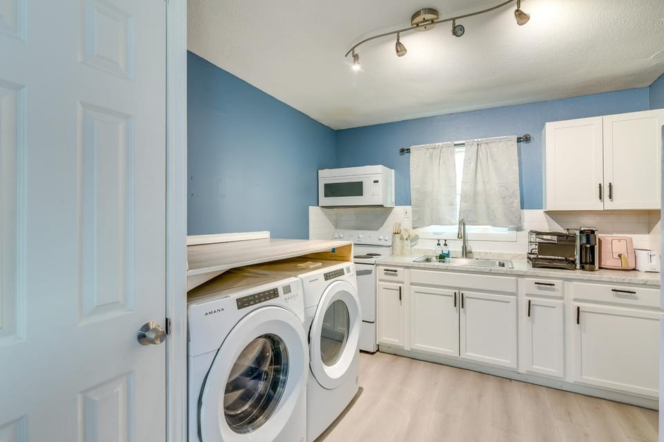 Houston Home: 6 Mi to Med Center & NRG Stadium House in Houston