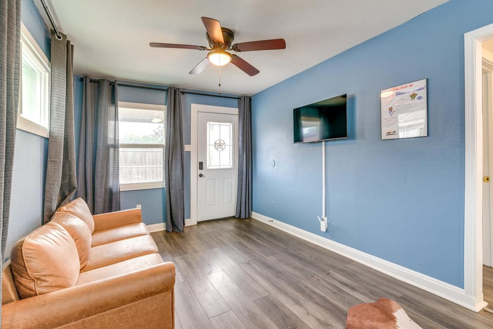 Houston Hideaway! 6 Mi to NRG Stadium & Museums House in Houston