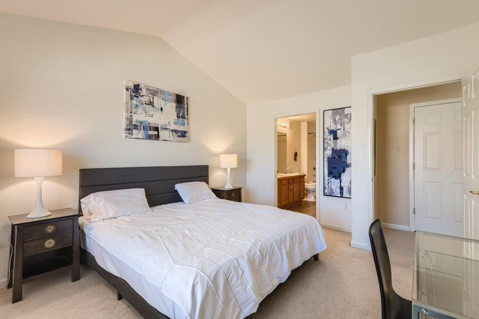 Boulder Circle Retreat in Broomfield CO House in Westminster