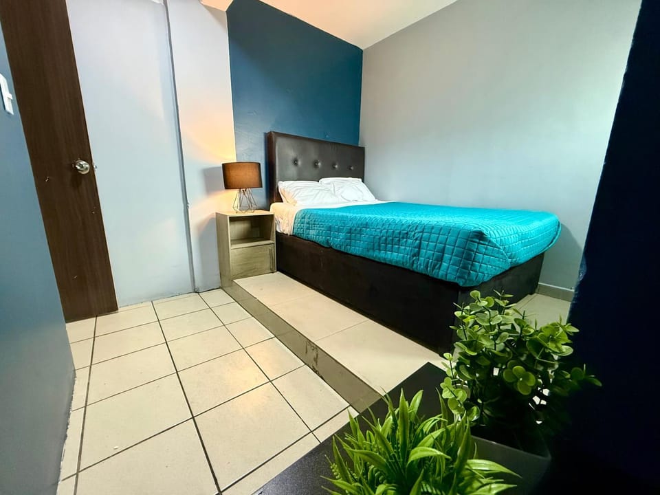 R&A Hostal Bed and Breakfast in Mexico City