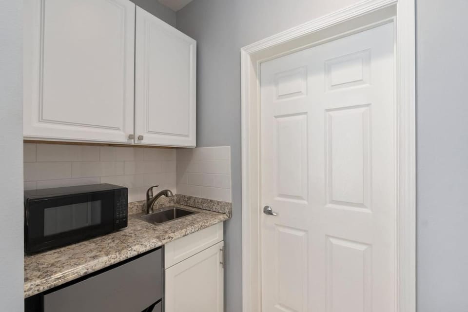 Right Direction Rentals Studio Villa 8419 Apartment in Port Saint Lucie