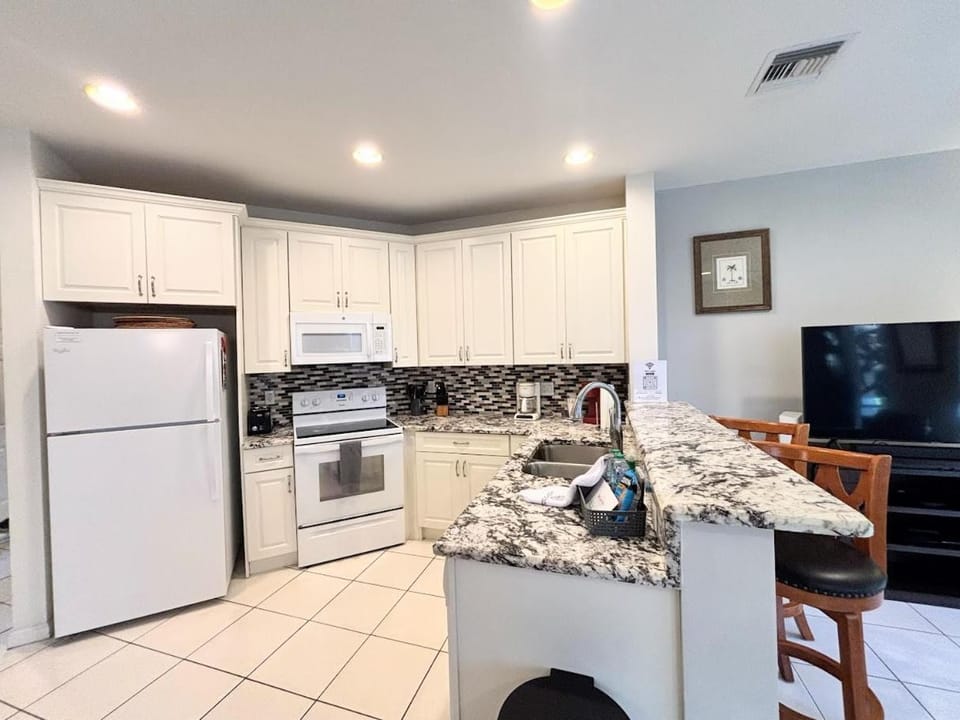 Right Direction Rentals 1 Bedroom Villa 9119 Villa in Port Saint Lucie