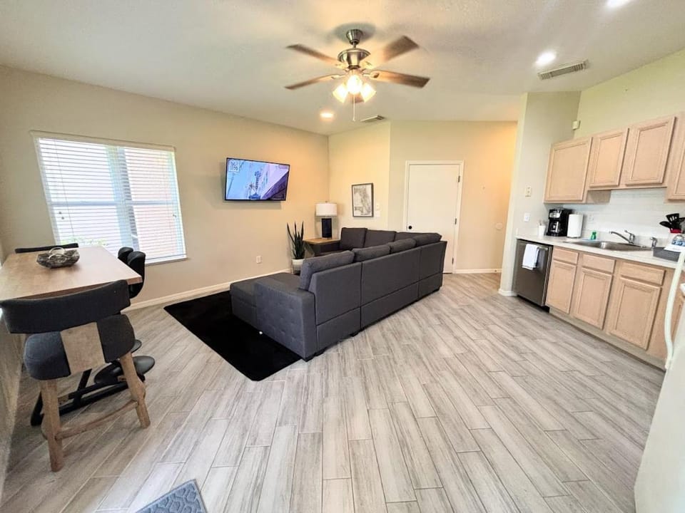 Right Direction Rentals 1 Bedroom Villa 9970 Villa in Port Saint Lucie