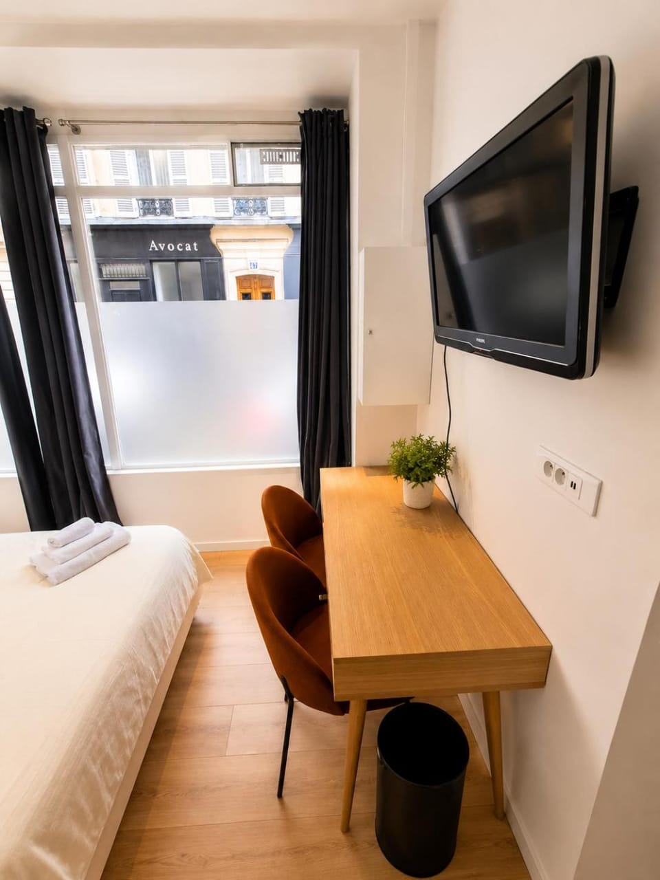 TV and multimedia, Dining area