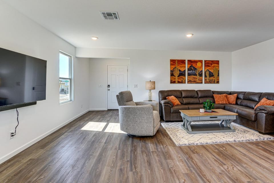 Wickenburg Golf Getaway w/ Patio & Yard! House in Wickenburg