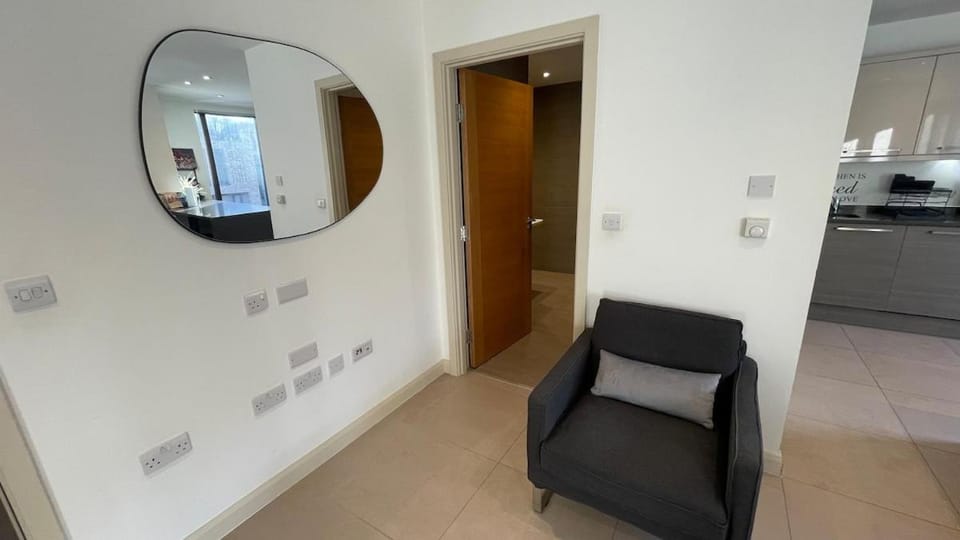 Wembley Area Flat with Balconies and Free Parking Apartment in Edgware