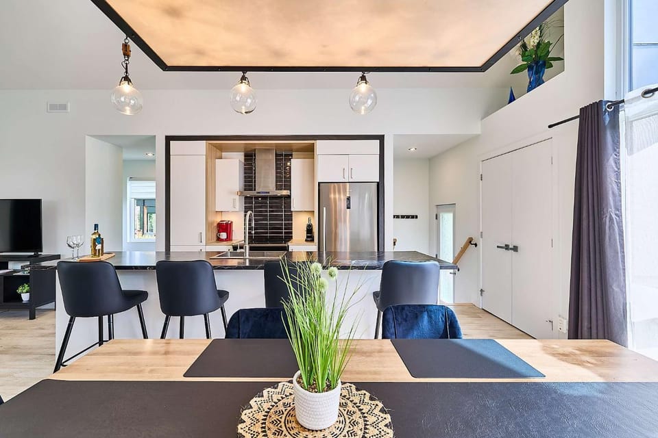 Le Kalm - Spa Pool & EV Charger Chalet in Quebec