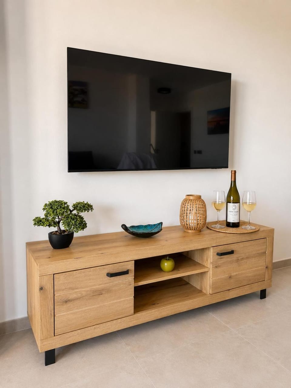 Communal lounge/ TV room, TV and multimedia
