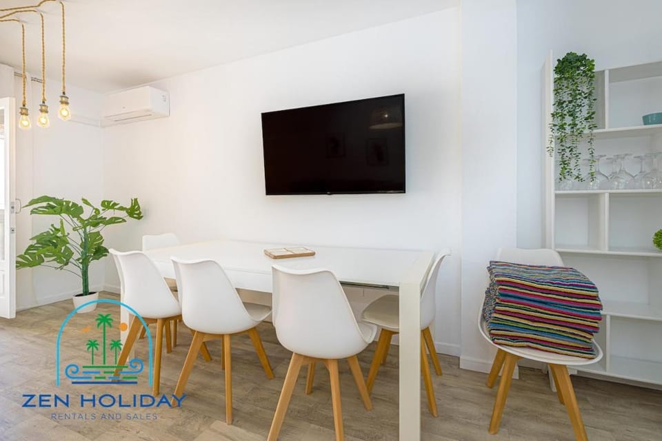 Central duplex with pool near the beach Apartment in El Campello