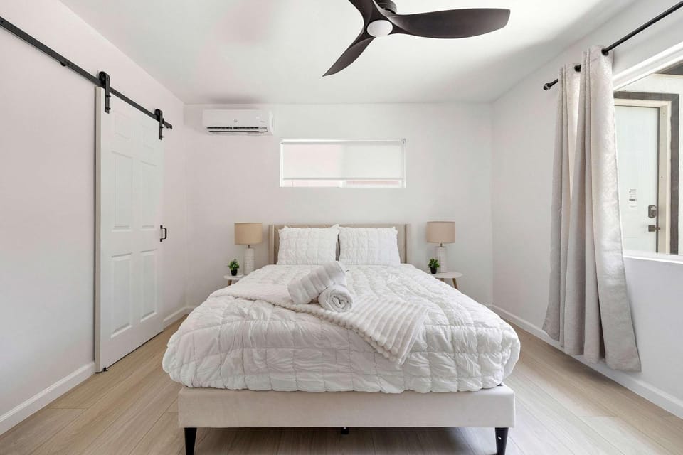 Renovated Villa Views House in La Mesa