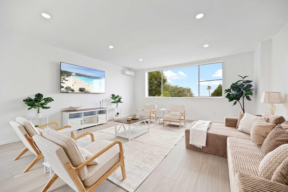 2Homes Villa Renovated Views House in La Mesa