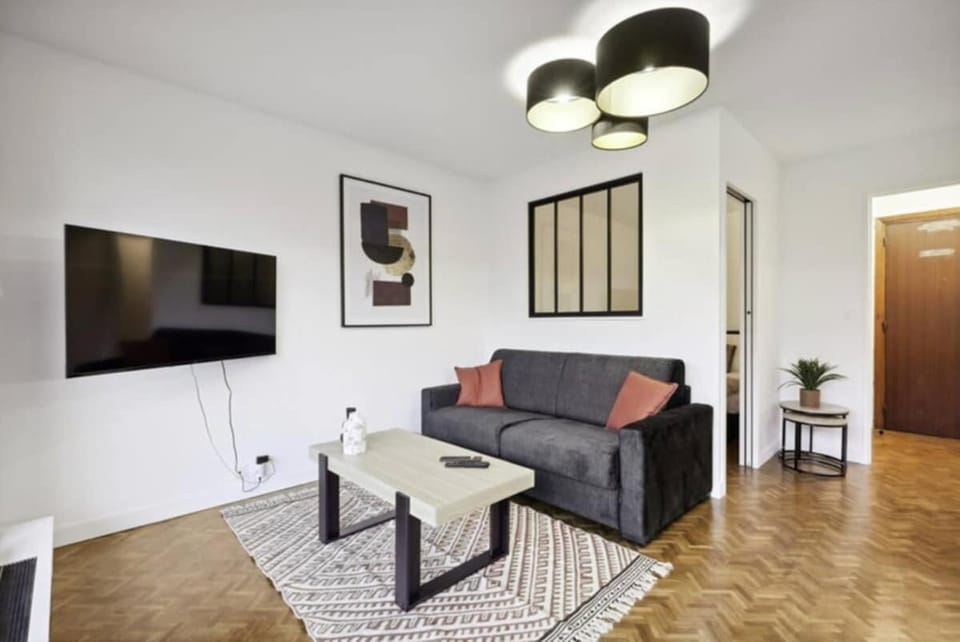 Communal lounge/ TV room, TV and multimedia, Living room