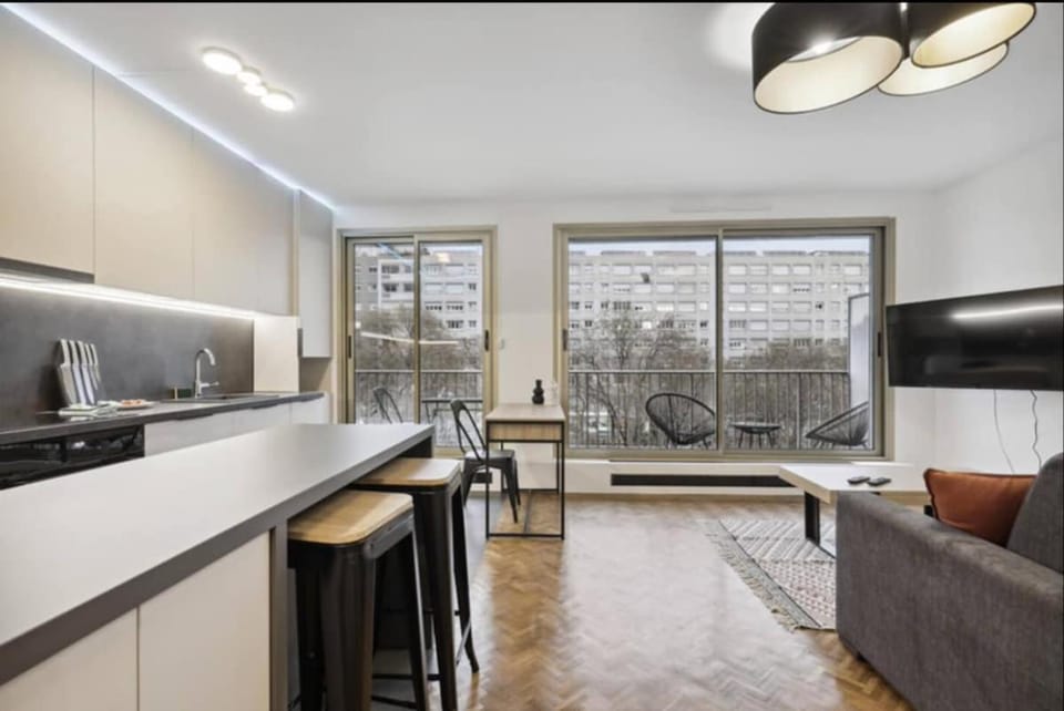 TV and multimedia, Kitchen or kitchenette, Living room, Dining area, minibar